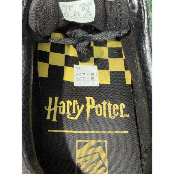 Vans x Harry Potter Golden Stitch‎ Skate Sneakers Men's Size 7.5 Women's Size 9 - Picture 8 of 10